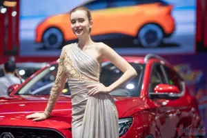 Hyundai Accent bỏ xa 'ông hoàng doanh số' Toyota Vios