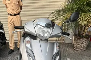 Tìm nhân chứng vụ một người chạy xe ngã tử vong ở Bình Thạnh 