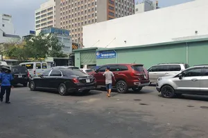 Người dân vẫn có thể đặt lịch hẹn khi danh sách đăng kiểm đã đầy