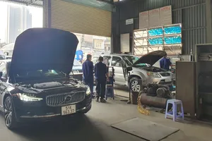 Có nên thu phí lập hồ sơ đối với xe miễn đăng kiểm?