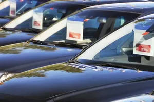 Facebook cấm các đại lý đăng bán ô tô cũ