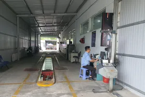 Trung tâm Đăng kiểm bất ngờ vắng vẻ, chờ xe đến kiểm định