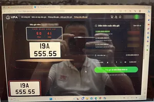 Người dân nói gì biển số ngũ quý 5 được trả giá trong phiên đấu giá đầu tiên?