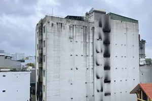 Chuyên gia nói về nguyên nhân cháy chung cư mini ở Hà Nội do xe máy