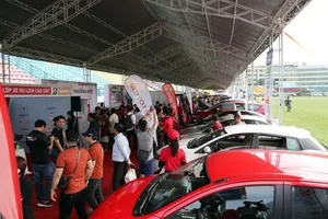 Có nên tiếp tục giảm lệ phí trước bạ cho ô tô?