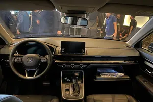 Nhiều người ngỡ ngàng vì giá bán thật của Honda CR-V 2024