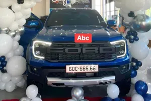 Các phiên đấu giá biển số xe 'nóng' trở lại với loạt biển được chốt tiền tỉ