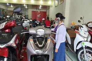 Honda SH Mode chỉ có giá hơn 59 triệu đồng những ngày cuối năm?