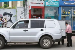 Quy định mới nhất về xe chở tiền của ngân hàng