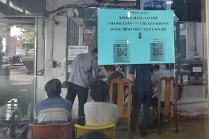 Không còn lo sợ không đủ tiền mặt khi đưa ô tô đi đăng kiểm tại TP.HCM