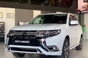 Loạt ô tô ưu đãi hàng trăm triệu đồng trong tháng 5