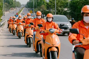 'Bạn Uống Tôi Lái' mua và thuê thêm 10.000 xe máy điện VinFast từ GSM