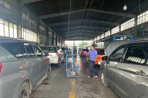 Vừa mất tem kiểm định và sổ đăng kiểm có xin lại được cả hai?