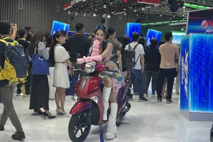Những hình ảnh đầu tiên trong ngày đầu diễn ra Vietnam Motor Show 2024