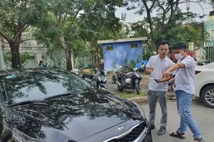 Thuê xe tự lái chở quá số người, theo quy định thì ai bị xử phạt?