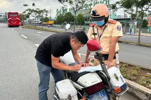 8 loại xe được lắp đặt đèn, còi của xe ưu tiên từ 2025