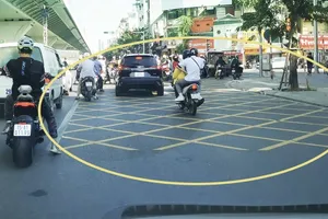 Cách phân biệt vạch xương cá và vạch mắt võng mà người tham gia giao thông thường lúng túng