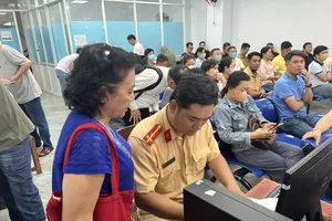 Công an TP.HCM hướng dẫn đổi giấy phép lái xe nước ngoài