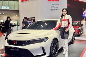 Tăng giá dù thường xuyên lọt tốp xe bán ế, Honda Civic Type R khiến nhiều người ngỡ ngàng