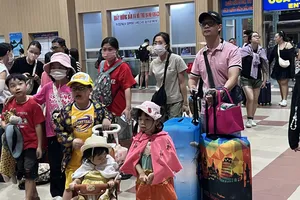 Đường sắt phục vụ 11 chuyến tàu đón người dân từ các điểm du lịch về TP.HCM