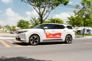 Thuê VinFast VF 9 đi chơi, chuyên gia công nghệ đánh giá đúng chuẩn mẫu 'xe chủ tịch'