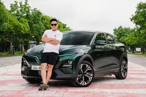 Thử VF 6 một lần, chủ xe Gen Z quyết định xuống tiền luôn