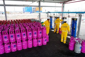 Giá gas giảm lần đầu tiên trong năm 2017