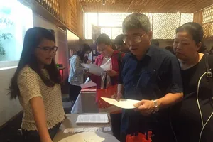 Mỹ tạm dừng visa H-1B, người Việt có bị ảnh hưởng?