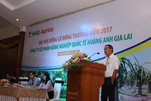 Bầu Đức lời trên 800 tỷ nhờ bán chanh,chuối