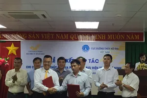 Tiết kiệm được tiền nhờ làm thủ tục qua bưu điện