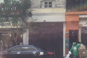 Khaisilk đóng cửa, 'tháo chạy' khỏi TP.HCM