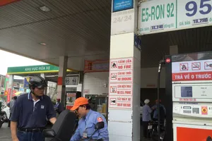 Thu hồi toàn bộ xăng A92, chỉ bán xăng E5 và A95