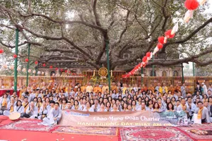 Người Việt thuê bao máy bay đi hành hương đất Phật