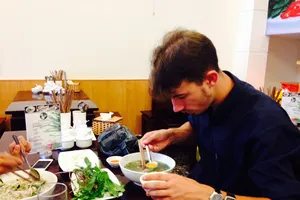 Nhiều người nước ngoài thích ăn phở Việt Nam- Ảnh minh họa