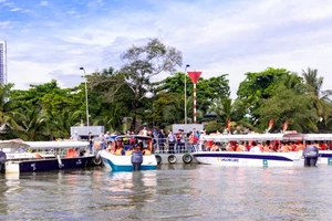 Du lịch đường sông: Nói nhiều, làm chẳng được bao nhiêu