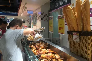 Bán gà không đầu, không chân rẻ bèo: Big C nói gì? 