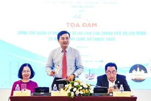 Phố đi bộ Bùi Viện đang biến thành phố... ngồi bộ, ăn nhậu? 