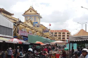 Đầu tháng 11 tiểu thương chợ Bình Tây về lại 'nhà cũ'