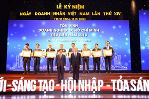 199 doanh nhân, doanh nghiệp tiêu biểu được vinh danh