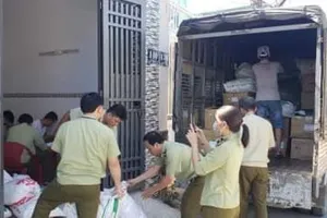 Mua dung dịch gel bôi trơn trôi nổi gắn nhãn Durex