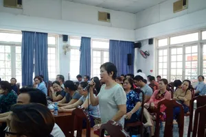 'Tranh cãi' về quyền sở hữu quầy sạp tại chợ An Đông