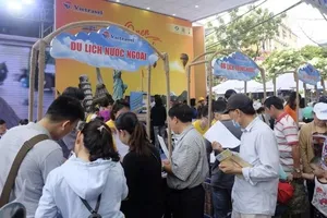 Các công ty thu hàng chục tỉ đồng ở Ngày hội du lịch