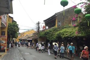 Làm gì để triệt tận gốc tour du lịch 0 đồng?