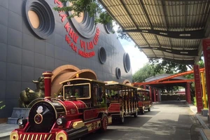 2-9, đến Suối Tiên được gặp 'tổng thống Mỹ'