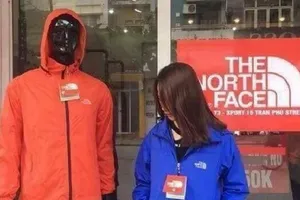 Chuyển cơ quan điều tra cơ sở sản xuất hàng giả Mỹ