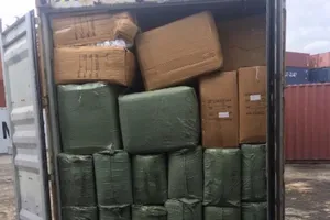 Nhập phế liệu vỏ lon bia khai là thép tròn mạ kẽm