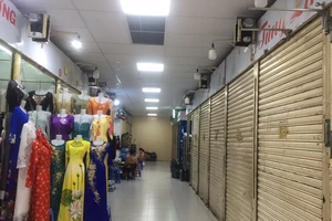 An Đông Plaza giảm 30% tiền thuê sạp cho tiểu thương
