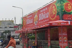 Bánh trung thu cao cấp 'cháy hàng' bất chấp dịch bệnh 