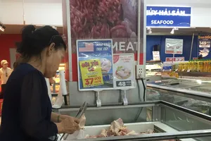 Vì sao không 'kiện' được gà ngoại rẻ bèo có dấu hiệu phá giá?