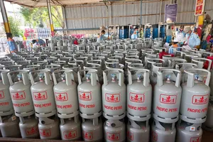 Giá gas tiếp tục tăng lần thứ 5 